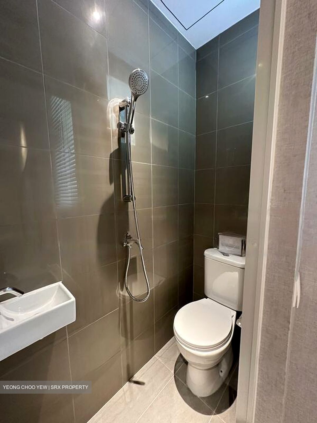 The LakeGarden Residences (D22), Condominium #464502181
